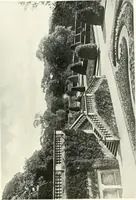 An illustration from Gardens, old and new; the country house & its garden environment (1900)