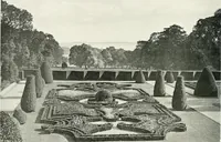 An illustration from Gardens, old and new; the country house & its garden environment (1900)