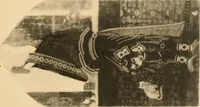 An illustration from Geschichte des Kostüms (1905)