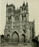 An illustration from Gothic architecture in France, England, and Italy (1915)