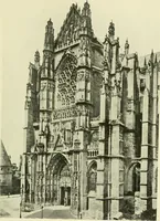 An illustration from Gothic architecture in France, England, and Italy (1915)