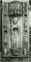 An illustration from Grabdenkmáler im Maingebiet vom anfang des XIV. jahrhunderts bis z um eintritt der renaissance (1907)