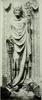An illustration from Grabdenkmáler im Maingebiet vom anfang des XIV. jahrhunderts bis z um eintritt der renaissance (1907)