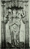 An illustration from Grabdenkmáler im Maingebiet vom anfang des XIV. jahrhunderts bis z um eintritt der renaissance (1907)