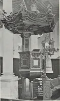 An illustration from Grinling Gibbons and the woodwork of his age (1648-1720) (1914)