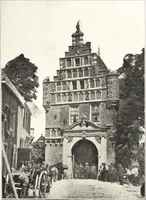 An illustration from Oud-Nederlandsche steden in haar ontstaan, groei en ontwikkeling (1909)