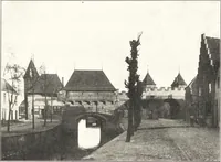 An illustration from Oud-Nederlandsche steden in haar ontstaan, groei en ontwikkeling (1909)
