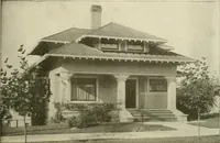 An illustration from Guaranteed building plans with interior views and details : a standard collection of new, original and artistic designs of cottages, bungalows, residences and flats of frame, brick, cement, plaster, concrete blocks, hollow tile, stucco, etc. and farm buildings of all descriptions together with interior and exterior details and interior views arranged and described by William A. Radford. (1915)