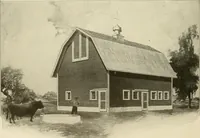 An illustration from Guaranteed building plans with interior views and details : a standard collection of new, original and artistic designs of cottages, bungalows, residences and flats of frame, brick, cement, plaster, concrete blocks, hollow tile, stucco, etc. and farm buildings of all descriptions together with interior and exterior details and interior views arranged and described by William A. Radford. (1915)