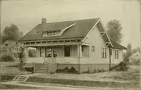 An illustration from Guaranteed building plans with interior views and details : a standard collection of new, original and artistic designs of cottages, bungalows, residences and flats of frame, brick, cement, plaster, concrete blocks, hollow tile, stucco, etc. and farm buildings of all descriptions together with interior and exterior details and interior views arranged and described by William A. Radford. (1915)
