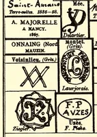 An illustration from Guide de l'amateur de porcelaines et de faiences (y compris grès et terres cuites) : collection complète des marques de porcelaines, de faiences et de poteries anciennes (1910)