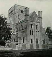 An illustration from A guide to English Gothic architecture, illustrated by numerous drawings and photographs (1922)