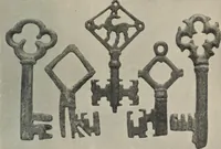 An illustration from A guide to the Mediaeval Room and to the specimens of mediaeval and later times in the gold ornament room : with fourteen plates and a hundred and ninety-four illustrations (1907)