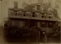 An illustration from Halliday's collection of photographs of colonial and provincial houses, 1628-1775 (1894)