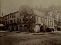 An illustration from Halliday's collection of photographs of colonial and provincial houses, 1628-1775 (1894)