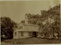 An illustration from Halliday's collection of photographs of colonial and provincial houses, 1628-1775 (1894)