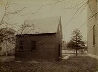 An illustration from Halliday's collection of photographs of colonial and provincial houses, 1628-1775 (1894)