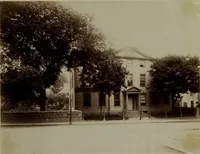 An illustration from Halliday's collection of photographs of colonial and provincial houses, 1628-1775 (1894)