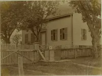 An illustration from Halliday's collection of photographs of colonial and provincial houses, 1628-1775 (1894)