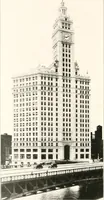 An illustration from Handbook for architects and builders (1898)
