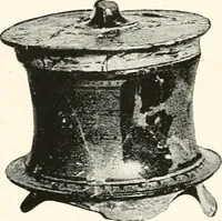 An illustration from A handbook of Attic red-figured vases signed by or attributed to the various masters of the sixth and fifth centuries B. C. (1919)