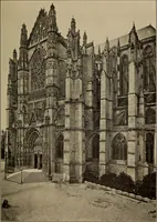 An illustration from Heart of Europe (1915)