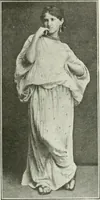 An illustration from Histoire du costume antique d'après des études sur le modèle vivant (1922)