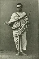 An illustration from Histoire du costume antique d'après des études sur le modèle vivant (1922)