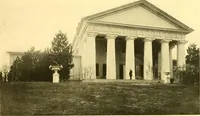 An illustration from Historic Virginia homes and churches (1915)