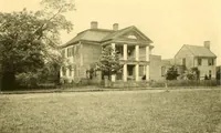 An illustration from Historic Virginia homes and churches (1915)