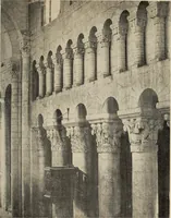 An illustration from History of art (1921)