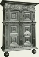 An illustration from A history of oak furniture (1920)