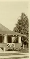 An illustration from Homes of character. (1920)
