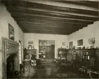 An illustration from Homes of moderate size; a collection of photographs and plans of modern suburban and country homes, following the colonial, Italian and English architectural styles, and arranged accordingly (1921)