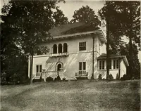 An illustration from Homes of moderate size; a collection of photographs and plans of modern suburban and country homes, following the colonial, Italian and English architectural styles, and arranged accordingly (1921)