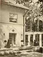 An illustration from Homes of moderate size; a collection of photographs and plans of modern suburban and country homes, following the colonial, Italian and English architectural styles, and arranged accordingly (1921)