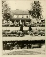 An illustration from House & garden's book of gardens; containing over four hundred illustrations of special flower types, plans and suggestions for landscape work, a complete gardener's calendar of the year's activities, planting and spraying tables, and a portfolio of beautiful gardens in varied sections of the United States and foreign countries (1921)