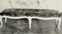 An illustration from The house in good taste (1913)