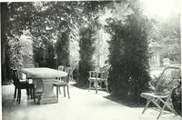An illustration from The house in good taste, illustrated with photographs in color and black and white (1915)