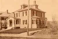 An illustration from Ideal homes / by W. F. Barlow, Jr. (1913)