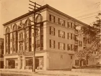 An illustration from Ideal homes / by W. F. Barlow, Jr. (1913)