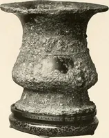 An illustration from Illustrated catalogue of the remarkable collection of ancient Chinese bronzes, beautiful old porcelains, amber and stone carvings, sumptuous eighteenth century brocades, interesting old paintings on glas and fine old carpets, rugs and furniture, from ancient palaces and temples of China comprising the private collection of a Chinese nobleman of Tien-Tsin (1914)