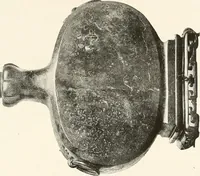 An illustration from Illustrated catalogue of the remarkable collection of ancient Chinese bronzes, beautiful old porcelains, amber and stone carvings, sumptuous eighteenth century brocades, interesting old paintings on glas and fine old carpets, rugs and furniture, from ancient palaces and temples of China comprising the private collection of a Chinese nobleman of Tien-Tsin (1914)