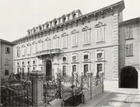 An illustration from Il ristauro dello storico Palazzo Bellini in Novara, ora sede della Banca Popolare (1908)