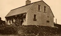 An illustration from Interesting houses of New England, from original photographs (1915)