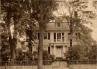 An illustration from Interesting houses of New England, from original photographs (1915)