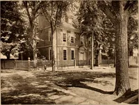An illustration from Interesting houses of New England, from original photographs (1915)