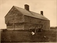 An illustration from Interesting houses of New England, from original photographs (1915)