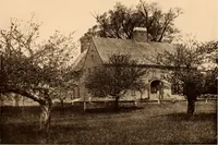 An illustration from Interesting houses of New England, from original photographs (1915)