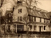 An illustration from Interesting houses of New England, from original photographs (1915)